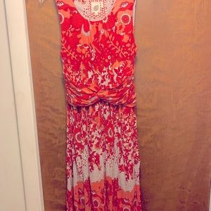 Sleeveless cotton dress.